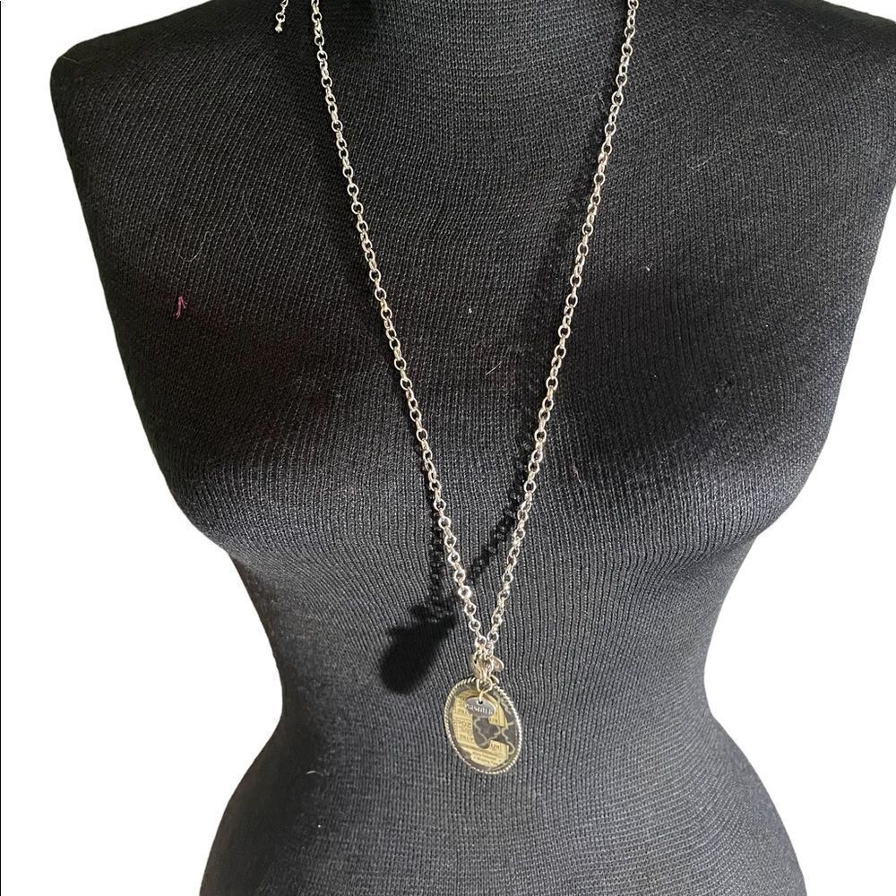 long necklace with a pedant & 4 charms mother, daughter, sister, aunt